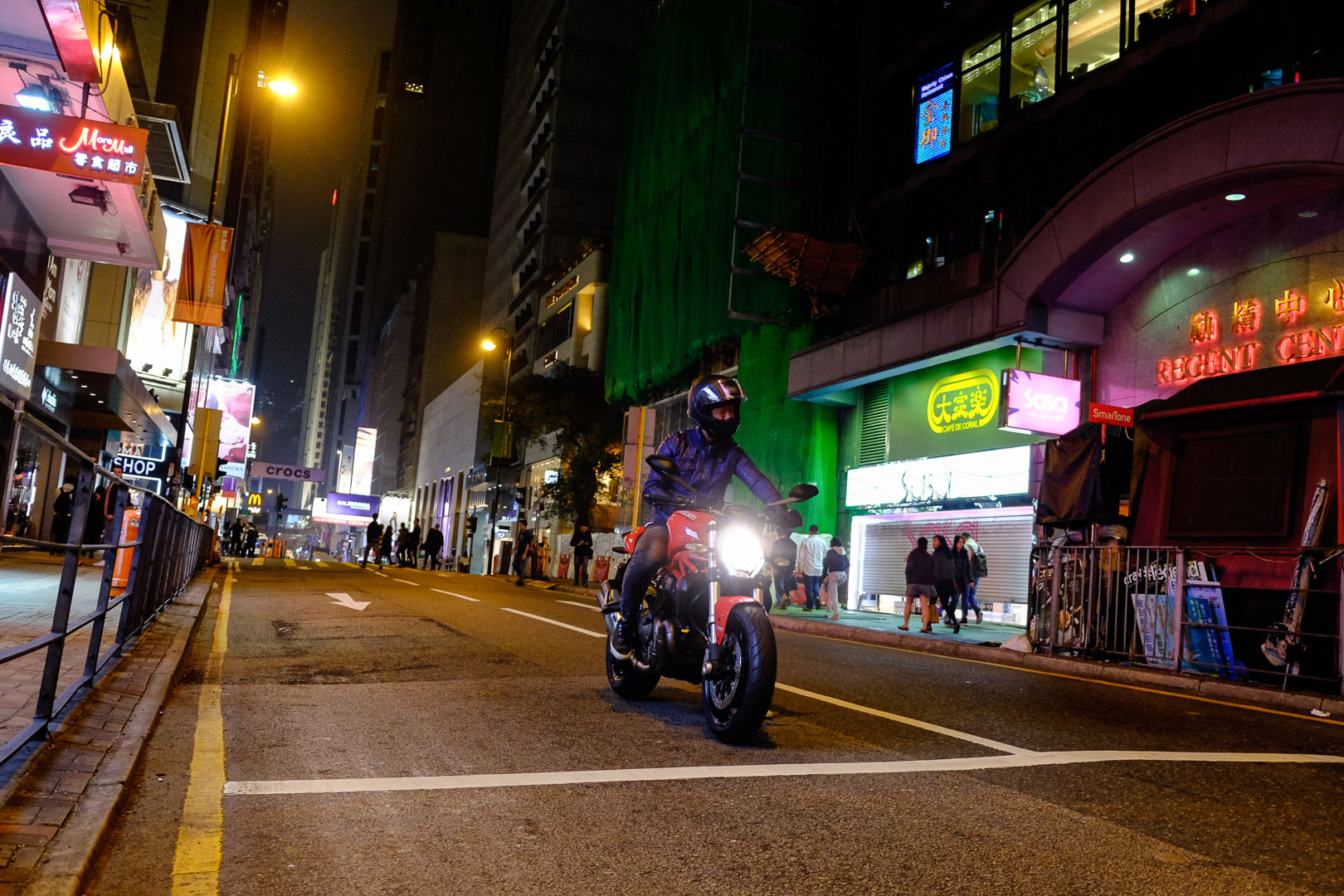 Hongkong bei Nacht – Und du tanzt so schön im Neonlicht